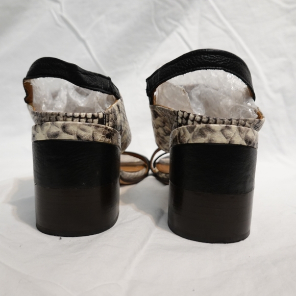 ARIAT Two24 Black w/Gray Snakeskin Print Block Heeled Slingback Sandals, size 7 - Picture 5 of 9